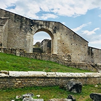 Famille et Théâtre antique - MANDEURE