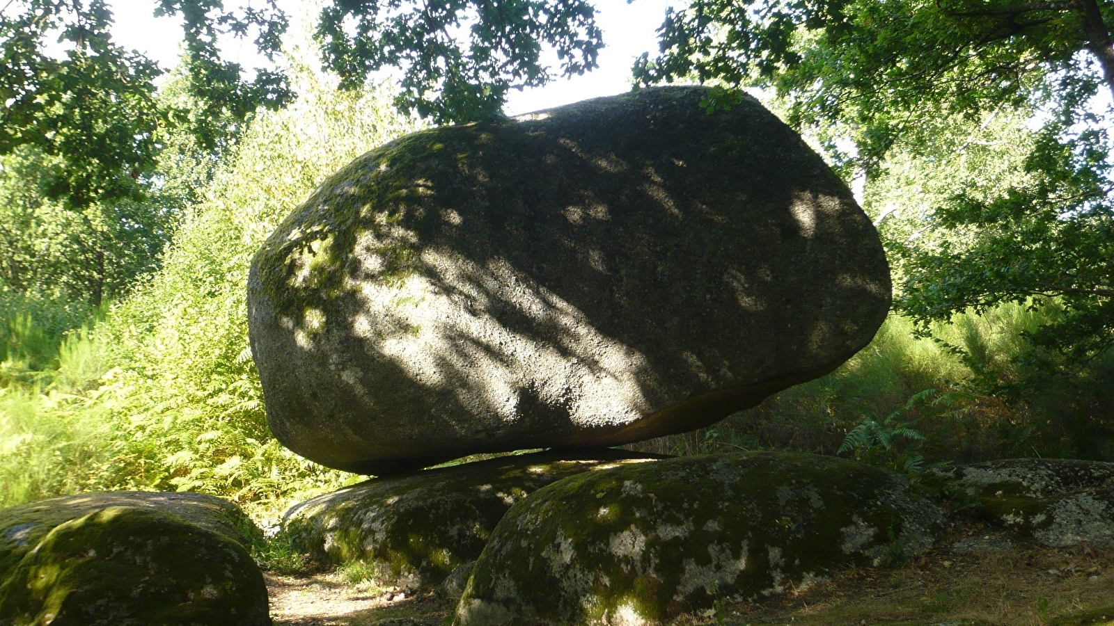 La pierre qui croule