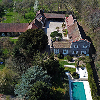 Gîte Le Nid - COUCHES