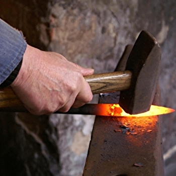 Stage d'initiation à la forge : Tenailles 4h00 - NANS-SOUS-SAINTE-ANNE