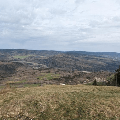 Parcours VTT 59 rouge - Tour de la Grande Montagne - Espace FFC Ain Forestière