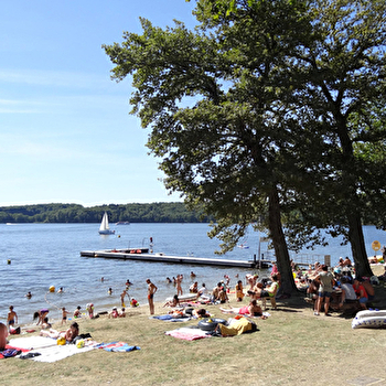 Baignade au Lac des Settons - MONTSAUCHE-LES-SETTONS