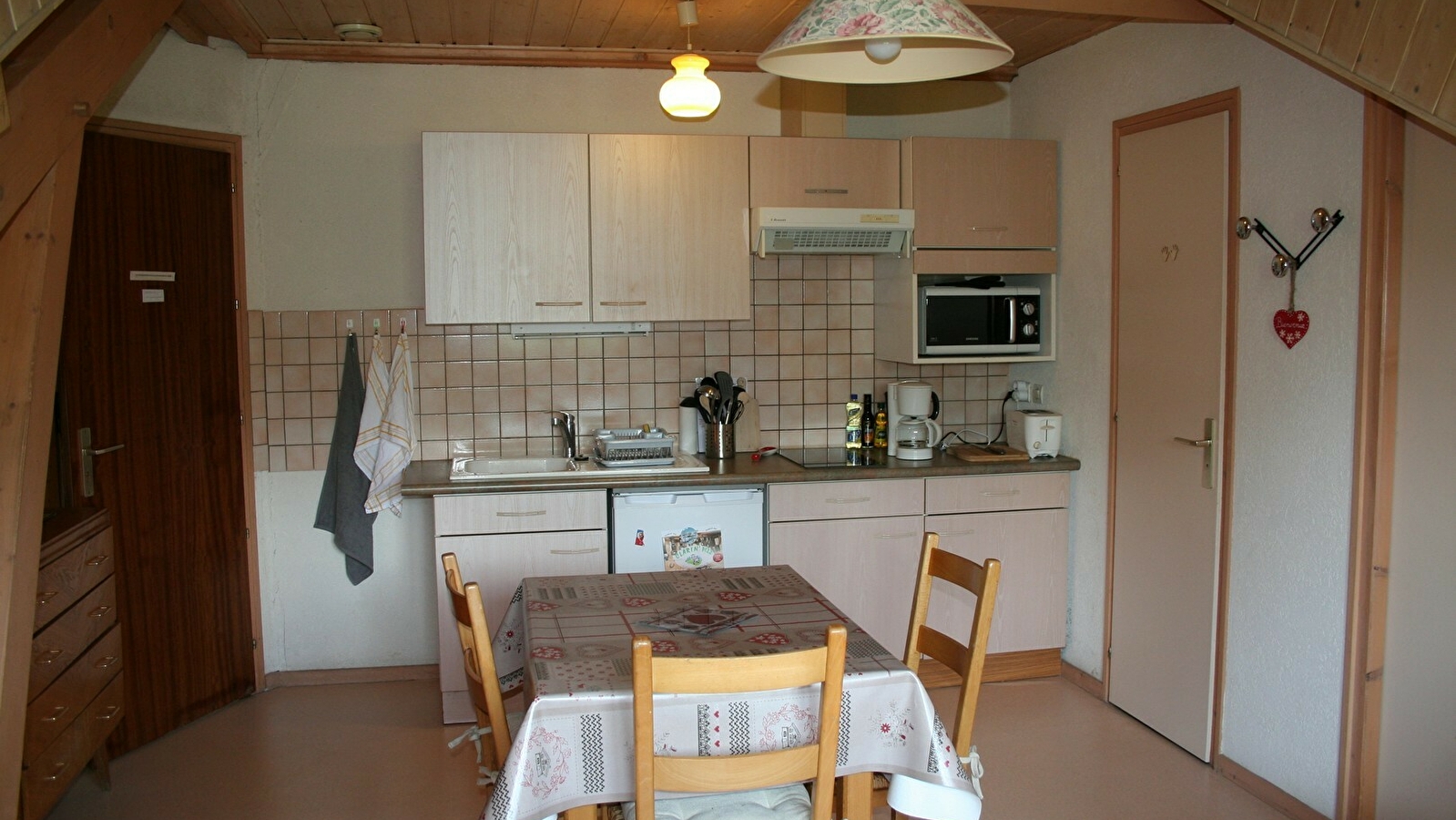 Studio (Renard) en maison mitoyenne - R322BAIST