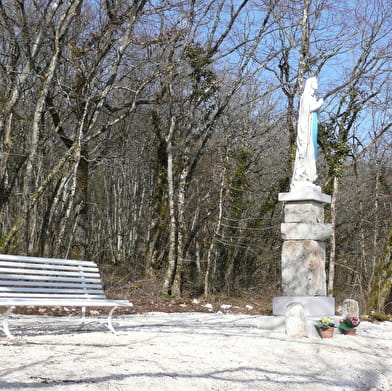 Sentier de Frettes à Montarlot