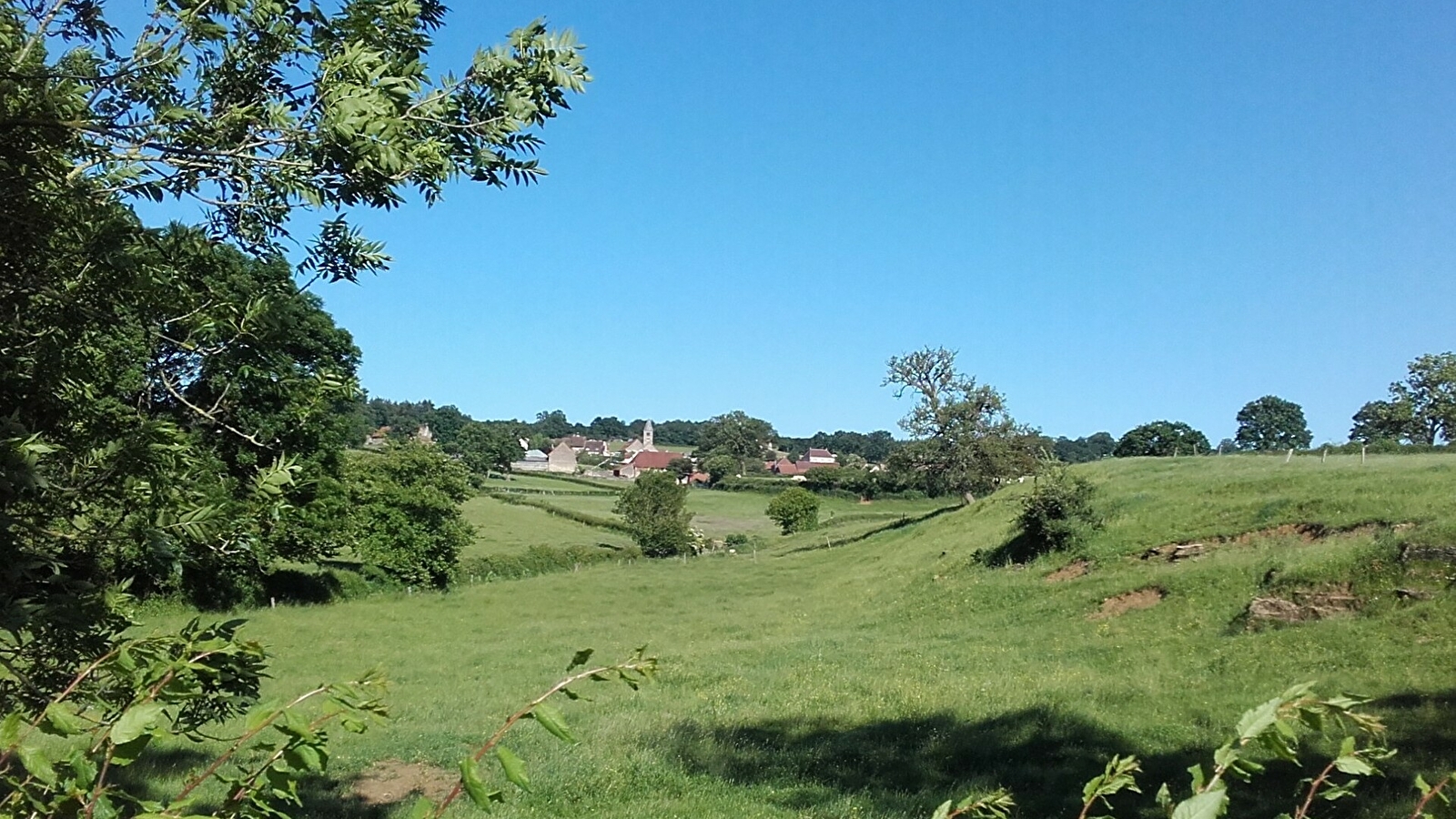 MARCILLY-LA-GUEURCE