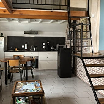 Grand Studio 'Entre Saône et Vignes' - TRECLUN