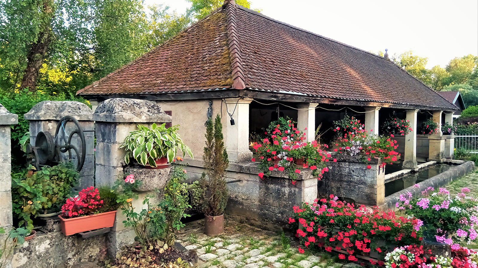 Lavoir de Mont-Saint-Léger