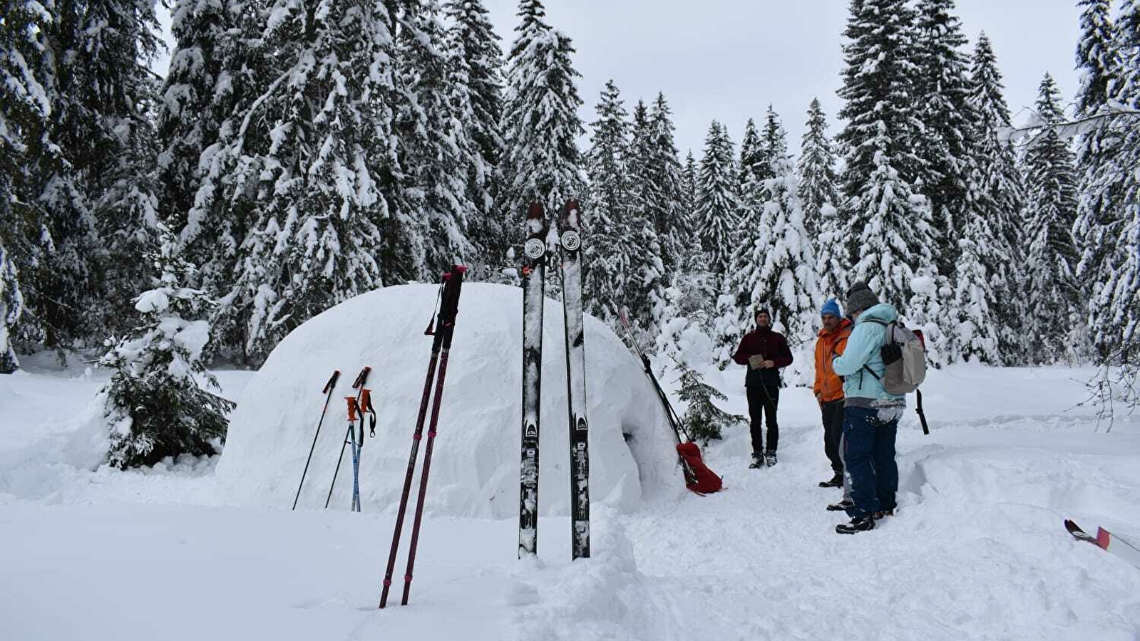 Journée Randonnée à ski et Fondue dans un lieu insolite !