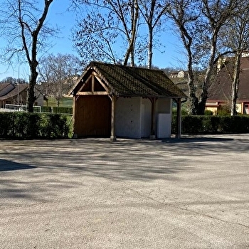 Aire de stationnement pour les camping-cars - RULLY