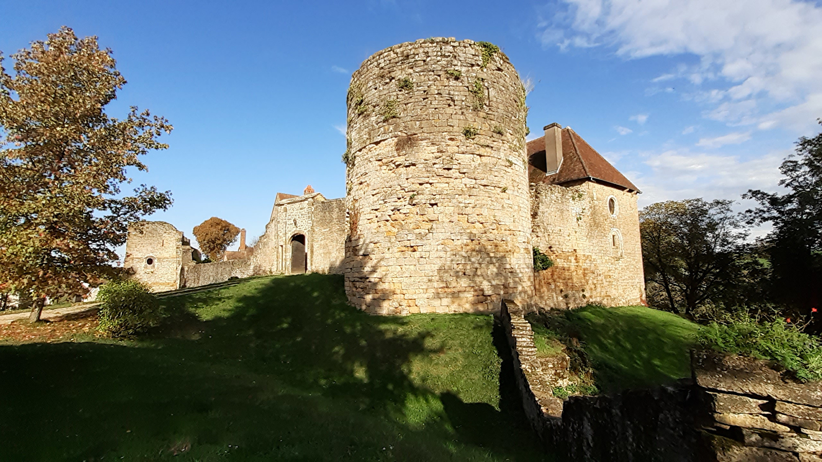 Château d'Etrabonne