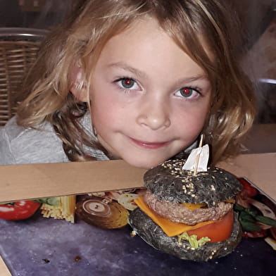 Atelier de cuisine participatif : le hamburger d'Halloween