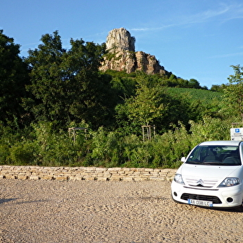 Parking de la Roche de Solutré - SOLUTRE-POUILLY