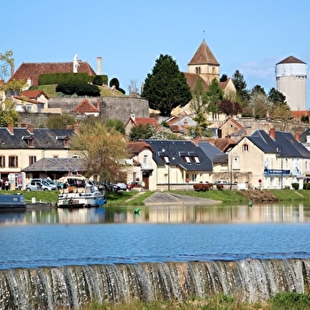 Visite historique de Cercy-la-Tour - CERCY-LA-TOUR