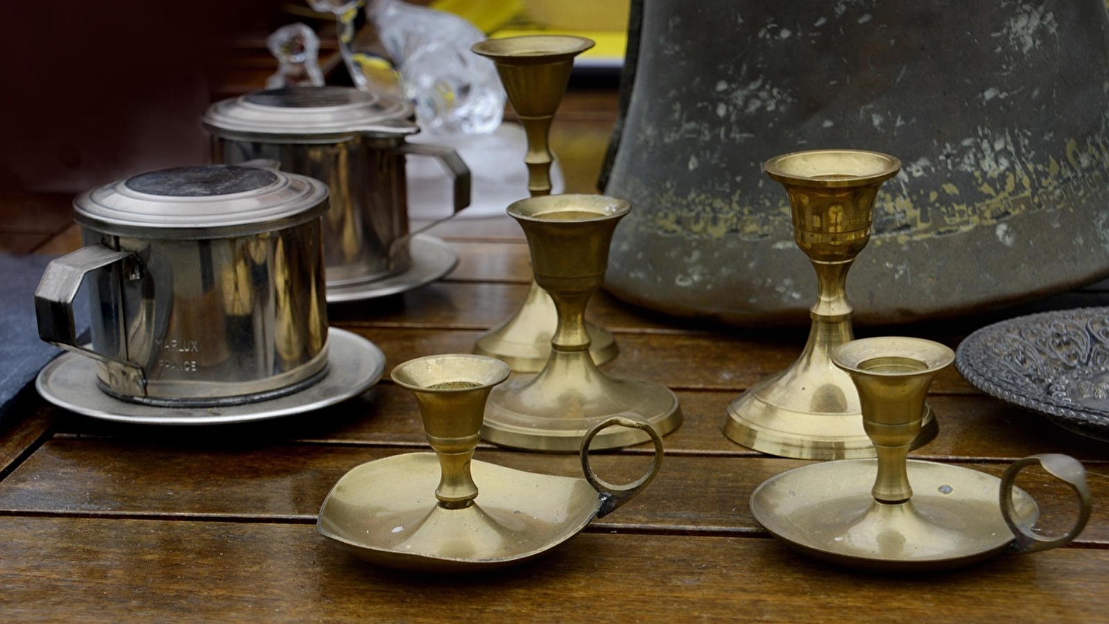 VIDE-GRENIER