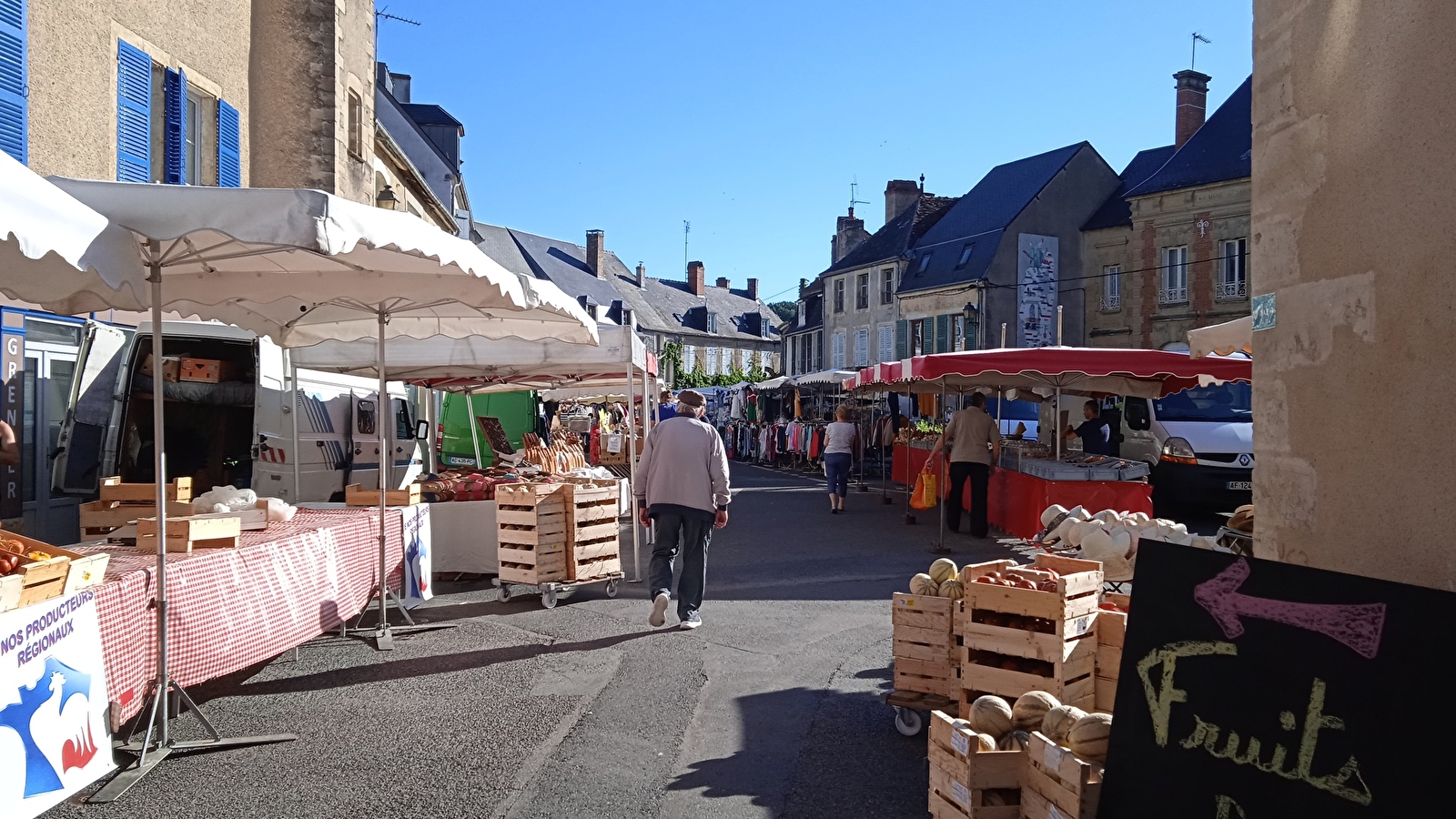 Foire mensuelle Moulins-Engilbert