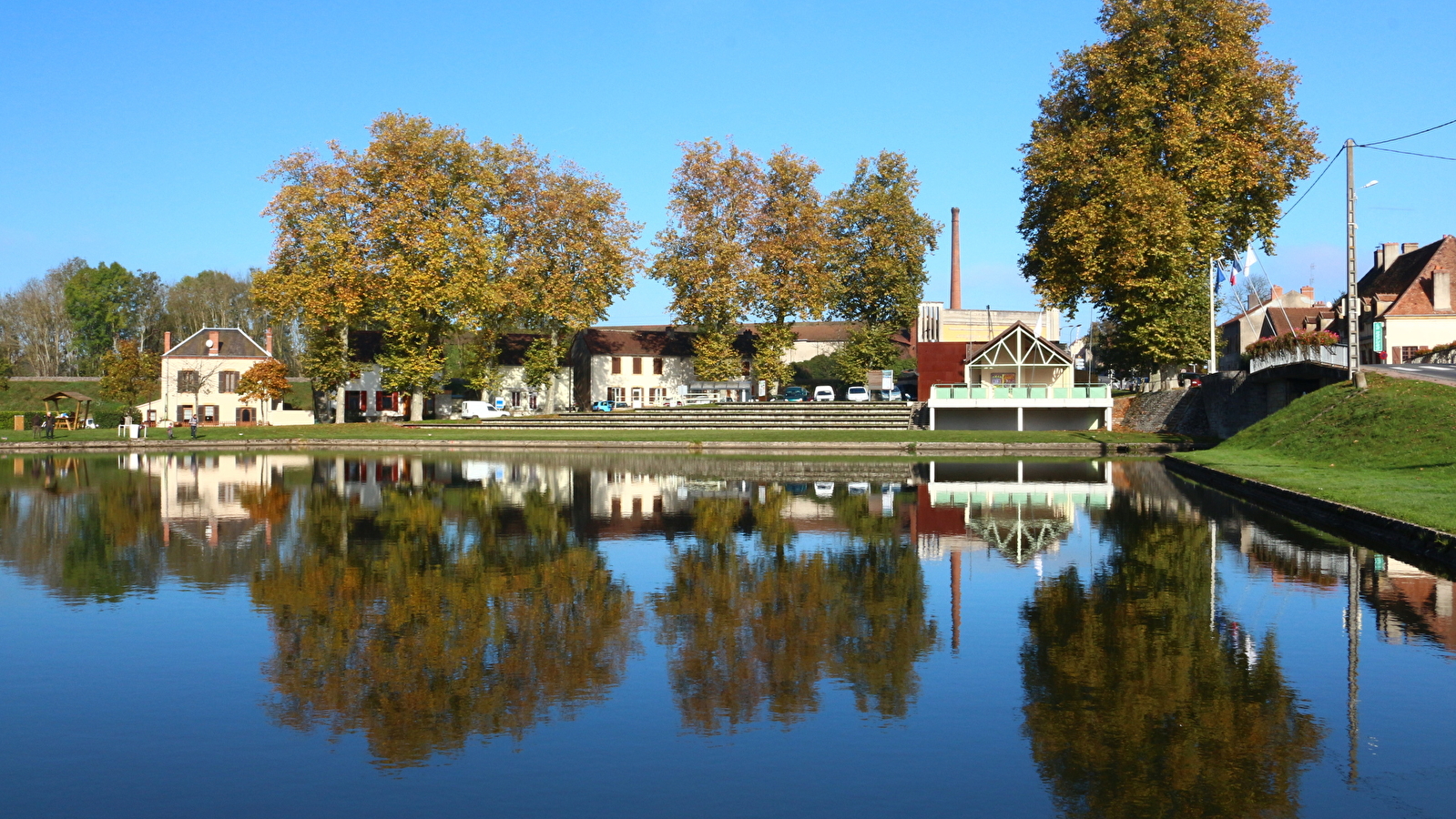 Aire de services pour camping-cars