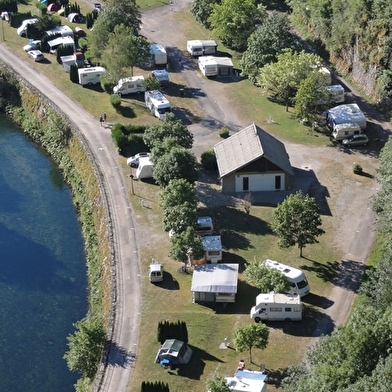 Aire de camping-cars du camping Le Champaloux