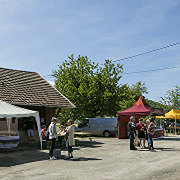 Marché des producteurs à Busy - BUSY