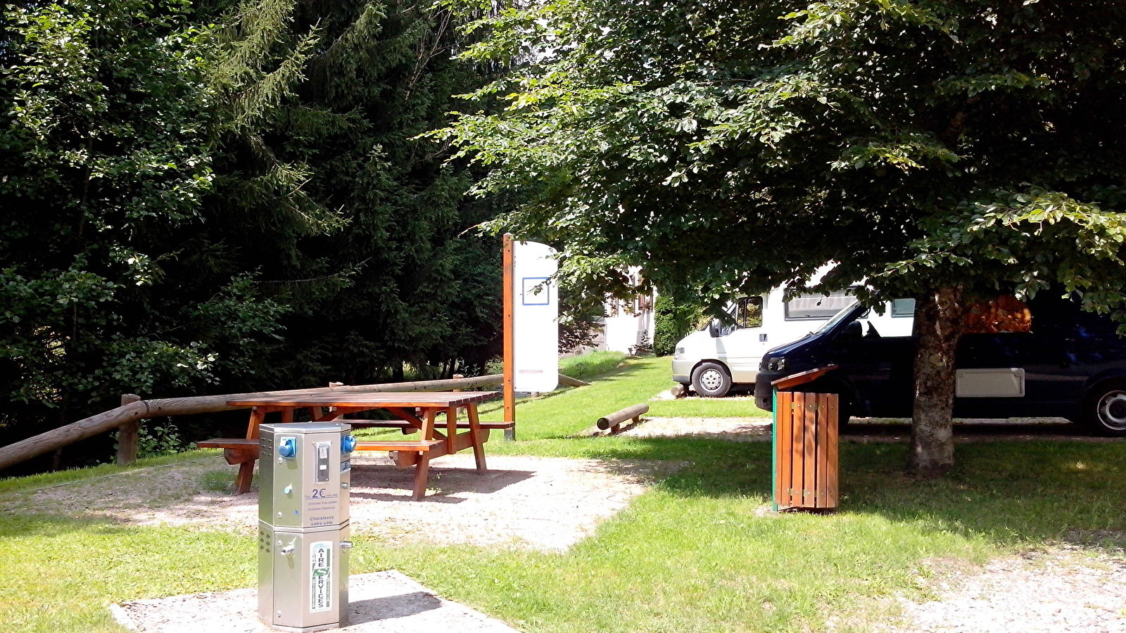 Aire de services pour camping-cars