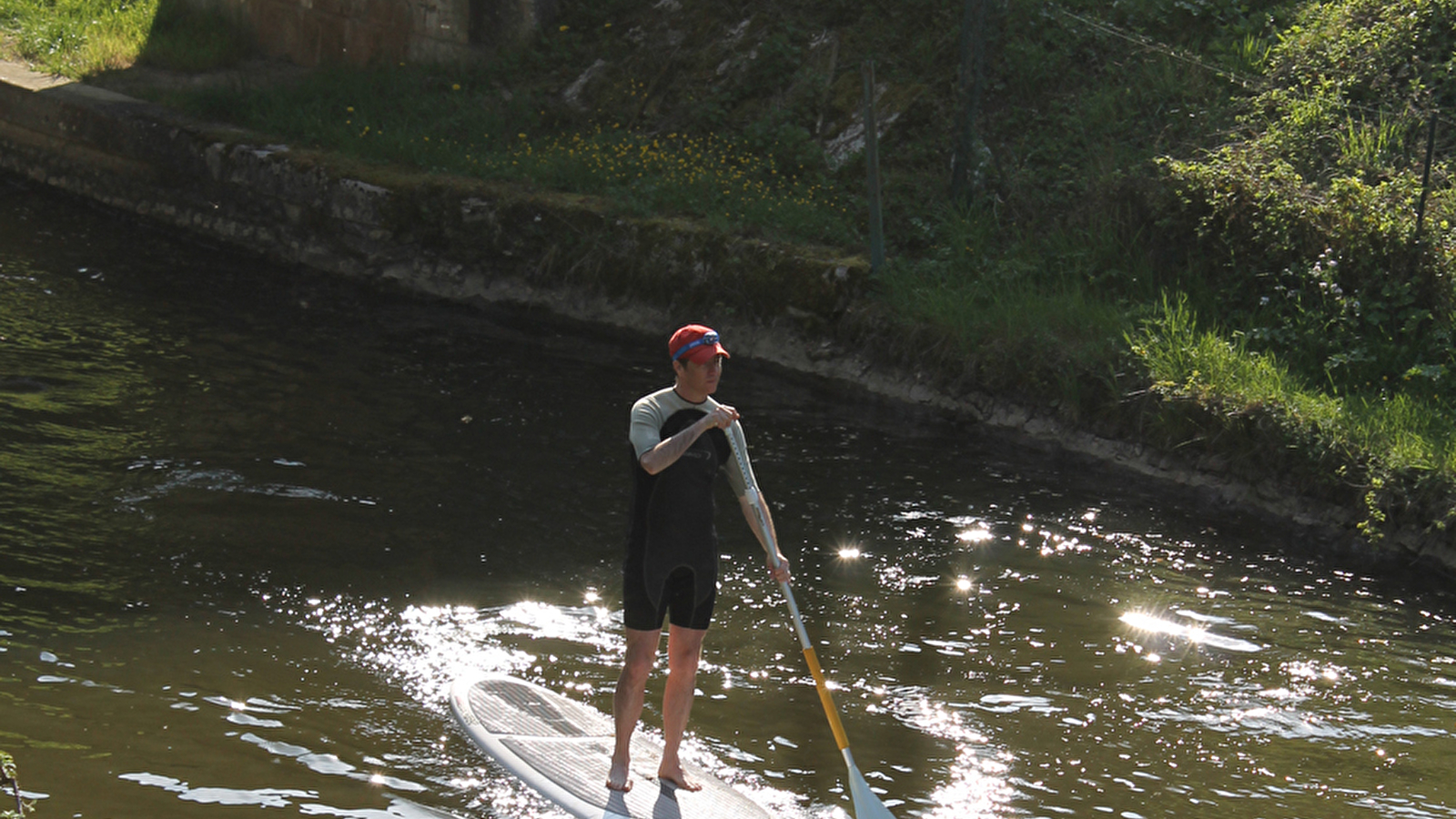 Pratique du Paddle et location de vélos à la Base Activital de Baye