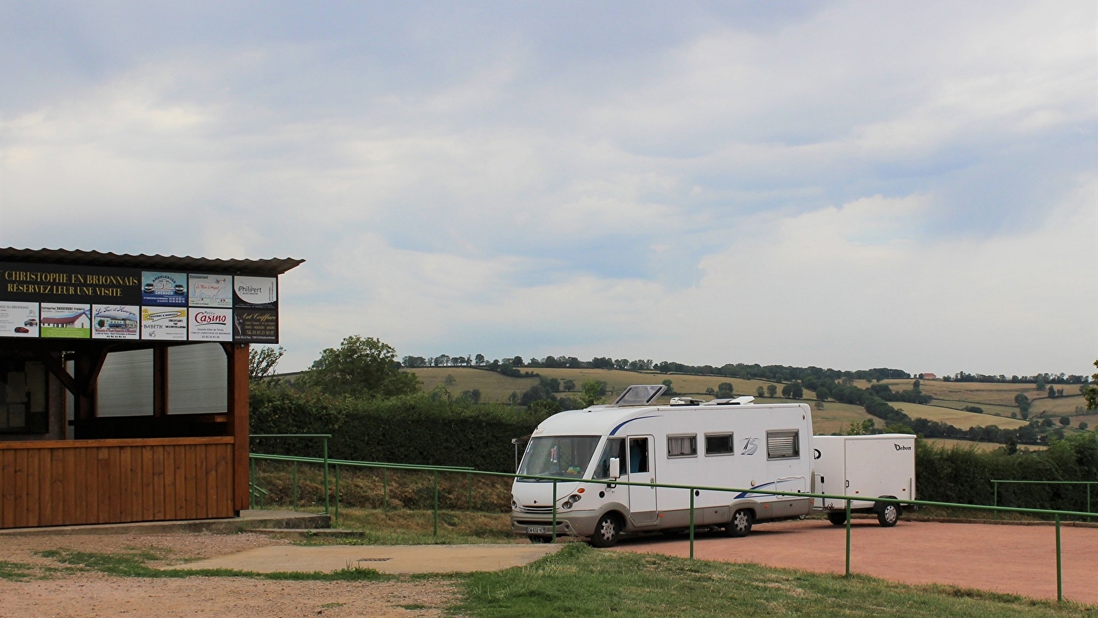 Aire de service pour les campings-cars