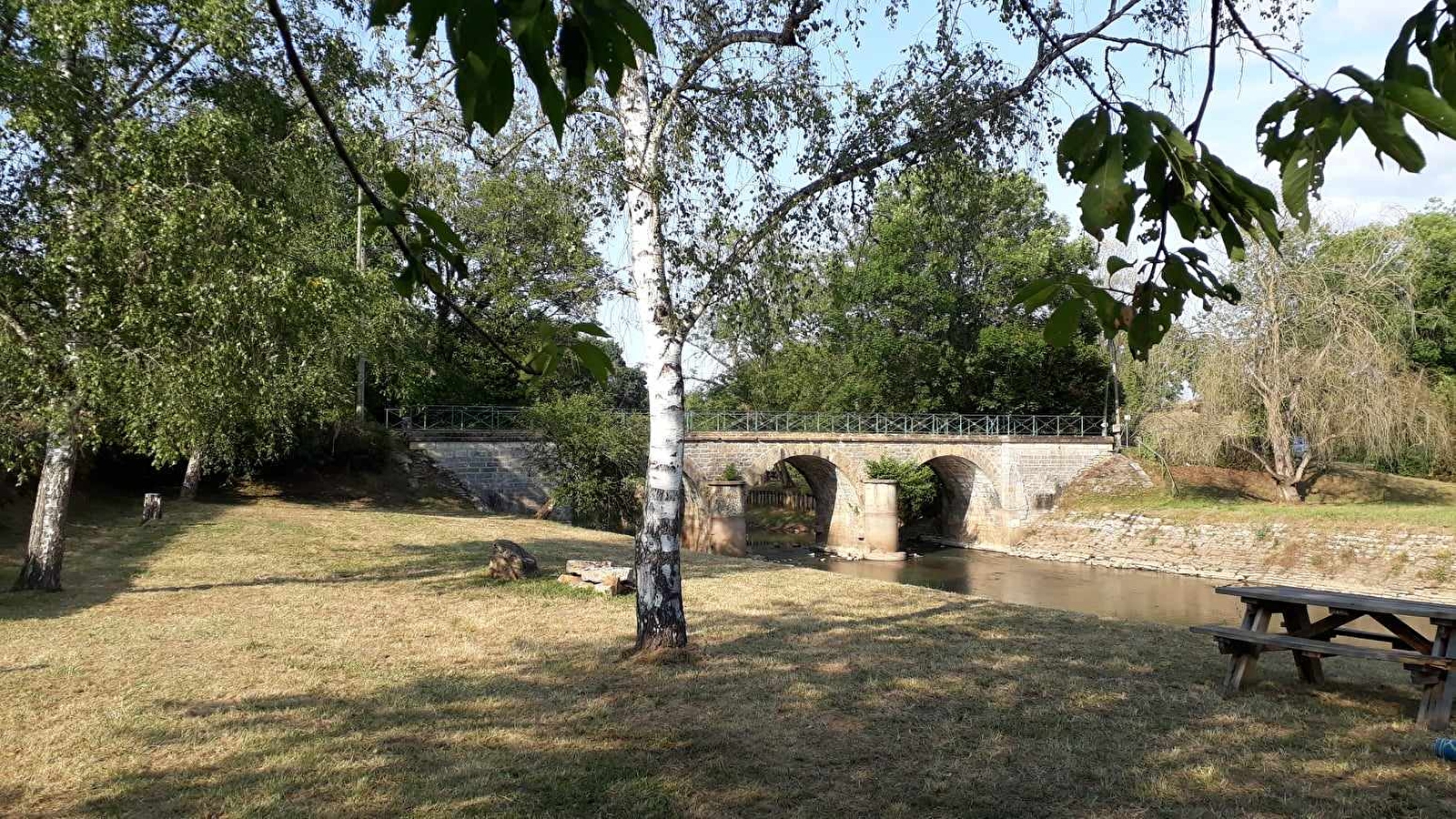 Visite guidée : Entre canal et forêt de Vincence, à Biches