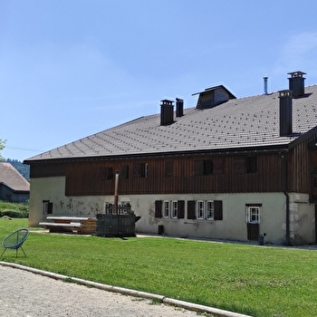 Les Grands Prés - LES FOURGS