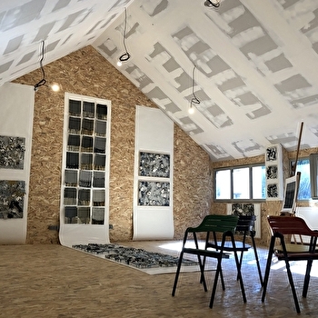 Exposition Zhongnai - des traces de vies artistiques dans un mot - LORMES