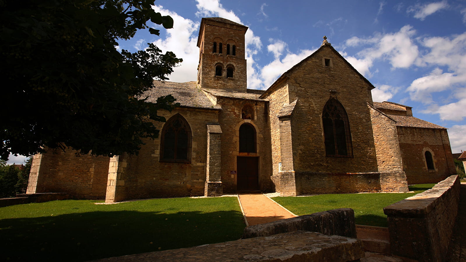 Eglise Romane Saint-Julien (ancienne)