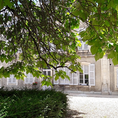 Argentenay, une Maison de famille