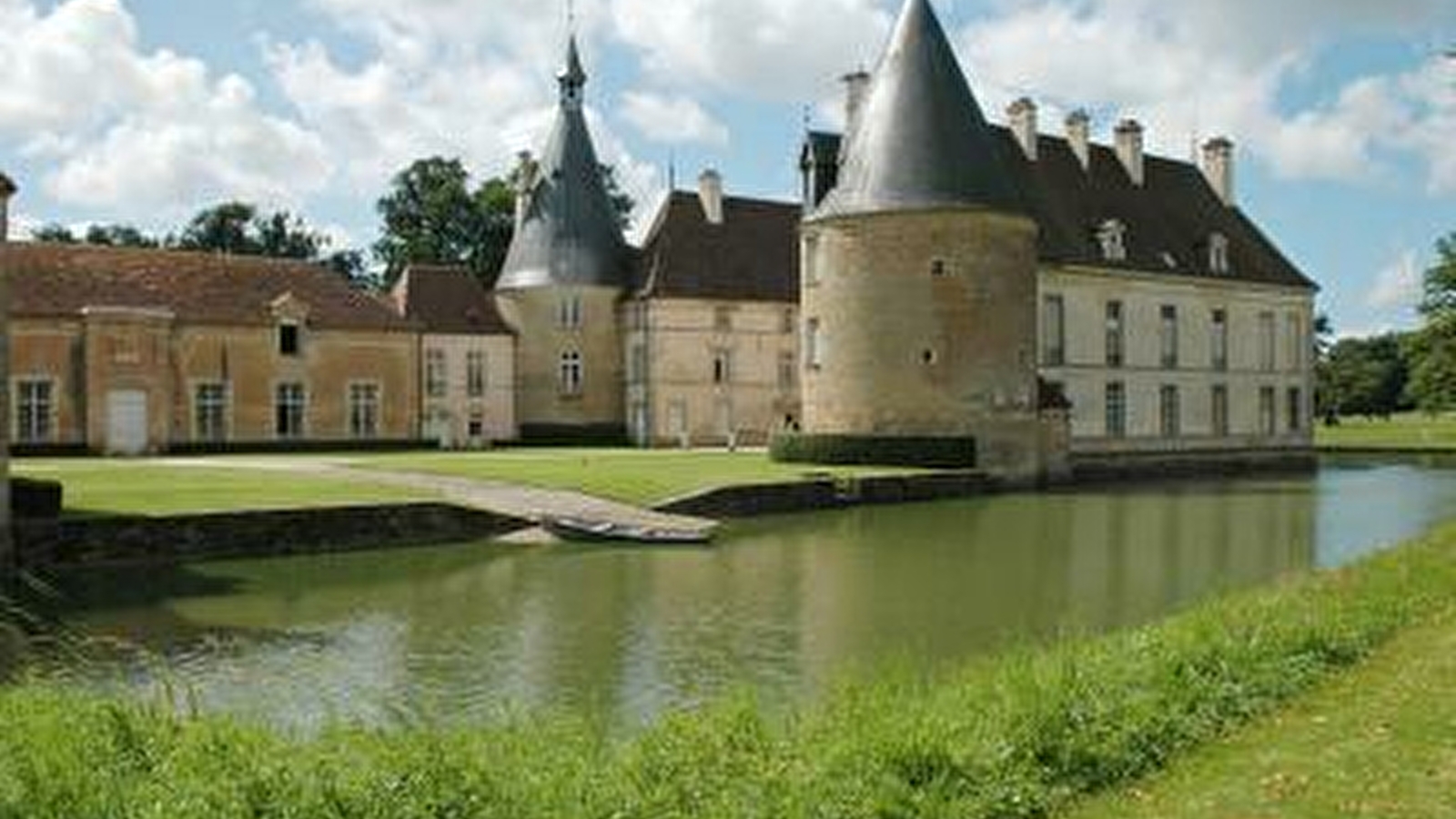 Château de Commarin