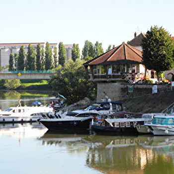 Capitainerie : La Confluence - VERDUN-SUR-LE-DOUBS