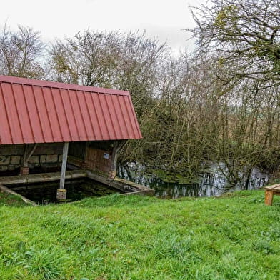 Les lavoirs et la chaume de Thury en VTT