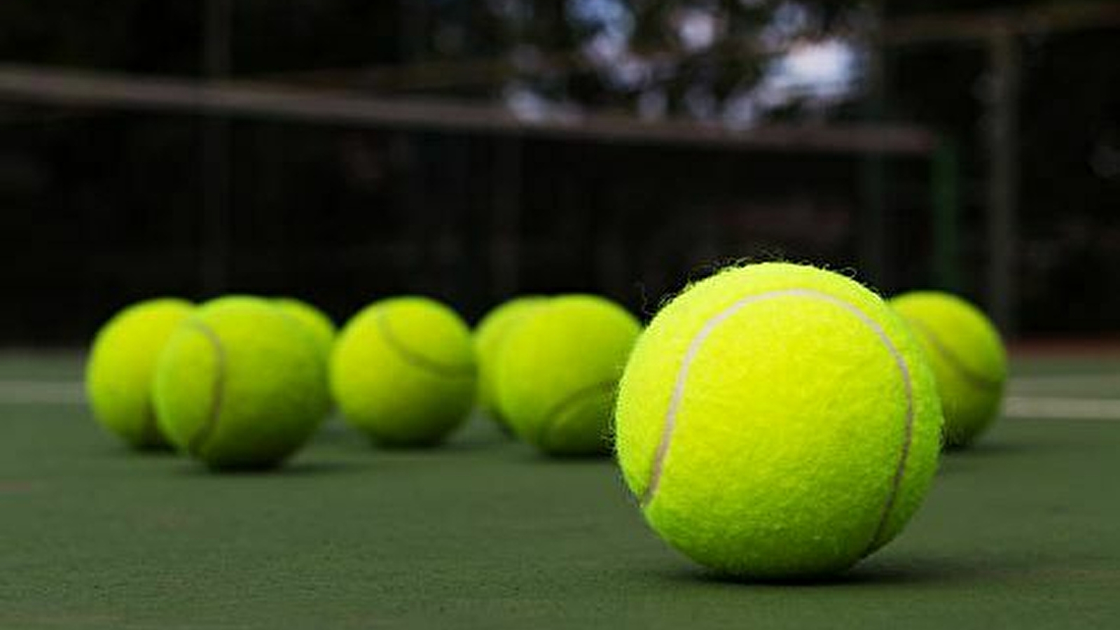 Terrain de tennis