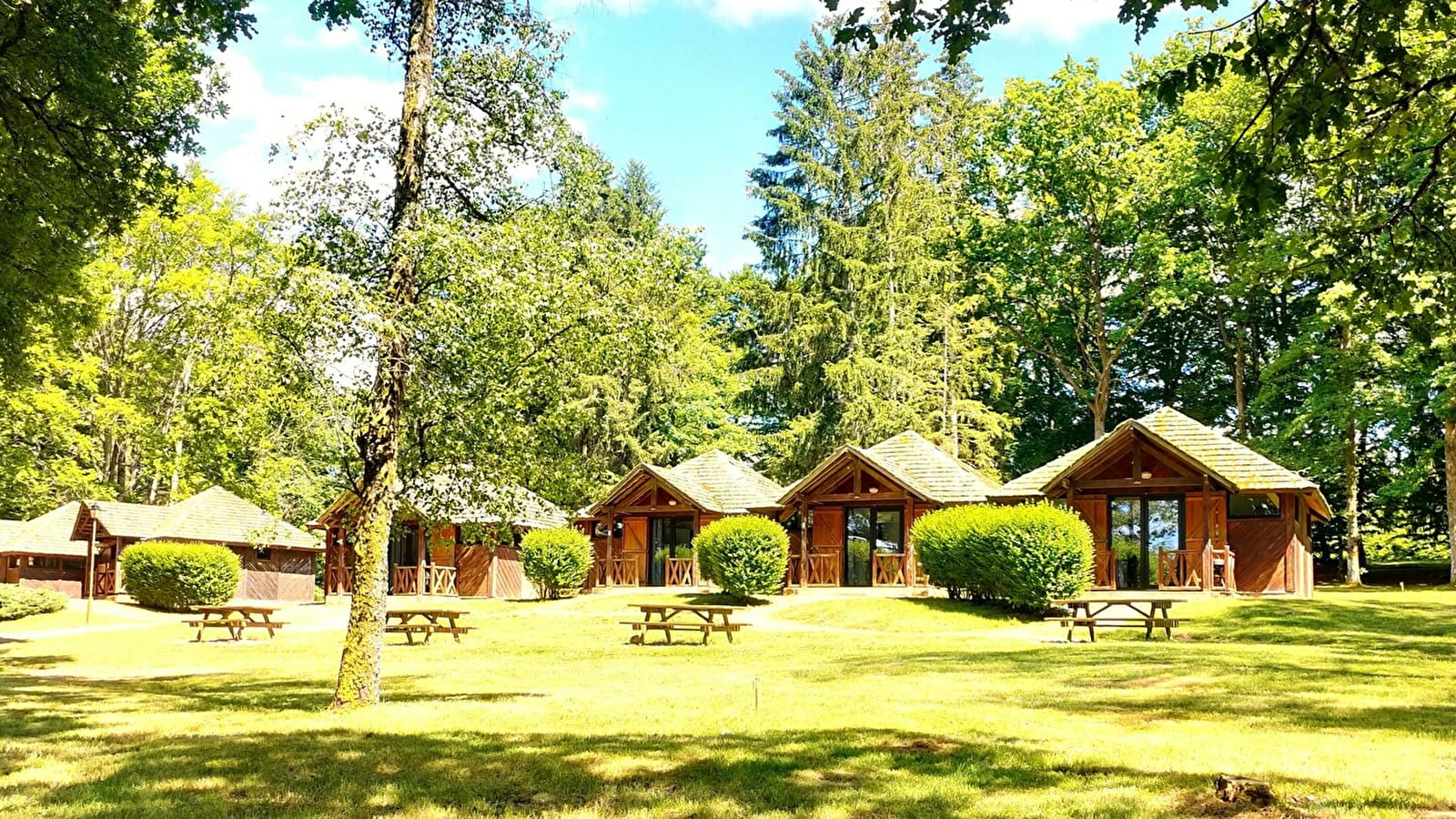 Location hébergement chalet PMR Lac des Settons Morvan - Activital