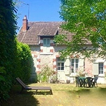 La Petite Maison des Amoureux - COSNE-COURS-SUR-LOIRE