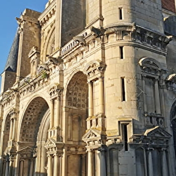 Notre-Dame de l’Assomption à Villeneuve-sur-Yonne - VILLENEUVE-SUR-YONNE