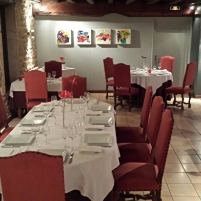 Hôtel-Restaurant Moulin de Bourgchâteau