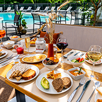 Brunch du dimanche au M7 Restaurant by Mercure Beaune - BEAUNE