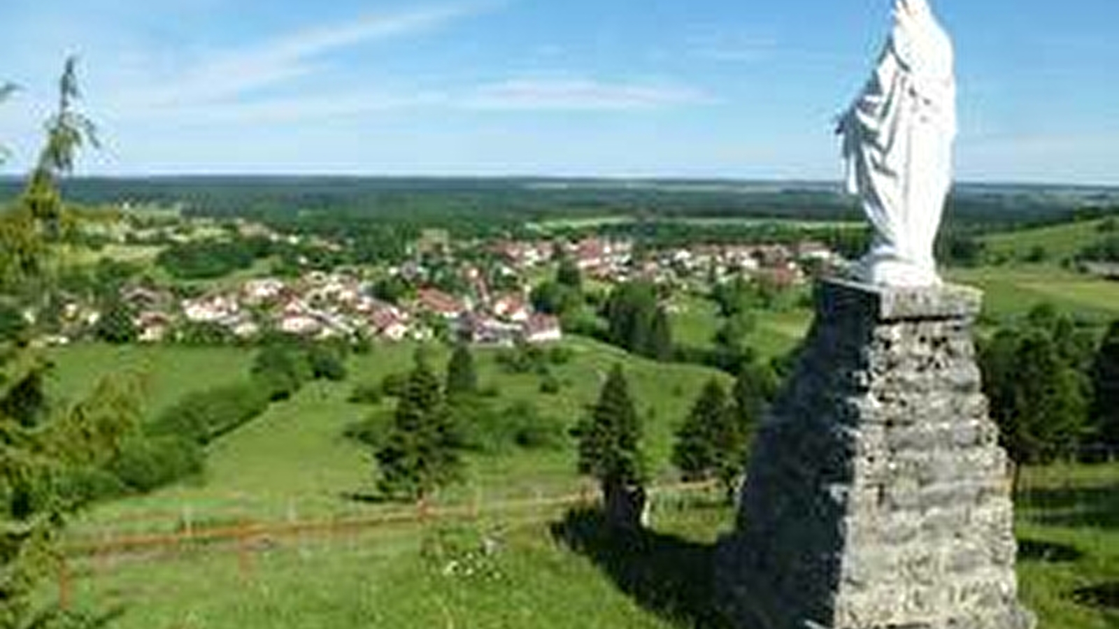 Le sentier du village de Bonnevaux